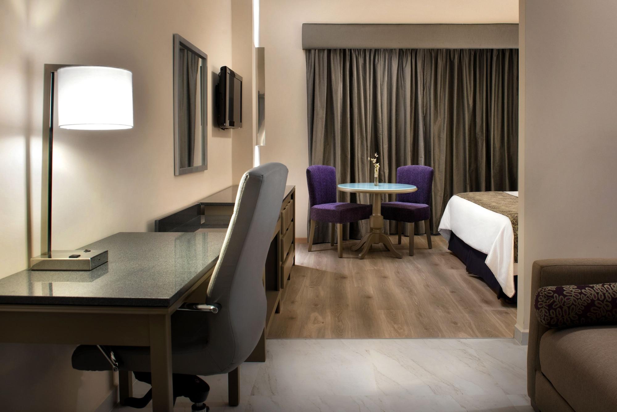 Krystal Monterrey Hotel Екстериор снимка