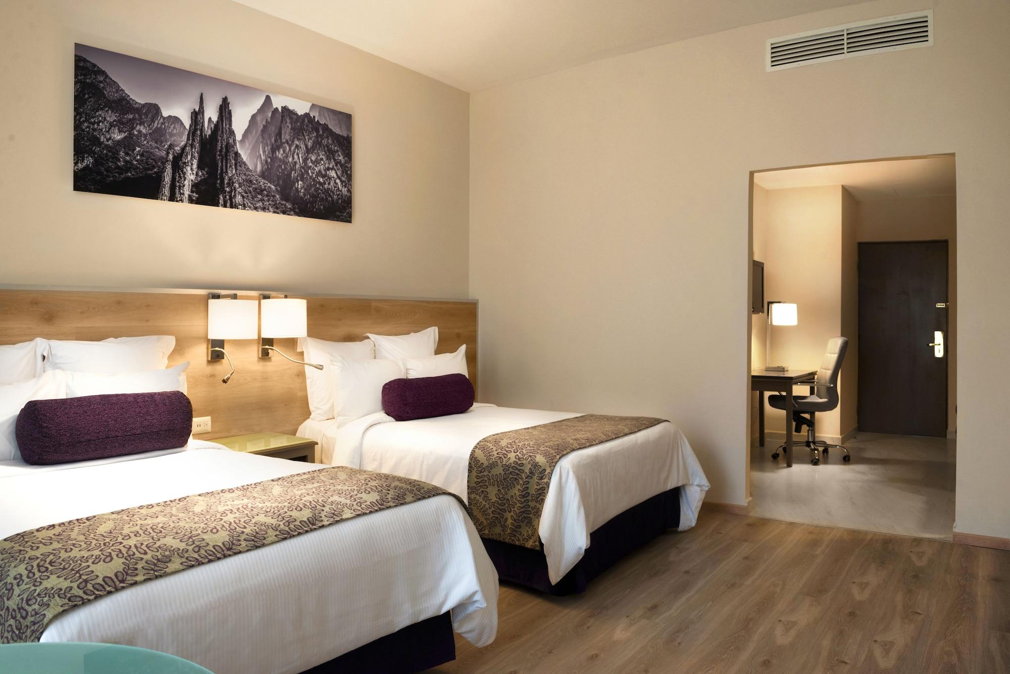 Krystal Monterrey Hotel Екстериор снимка