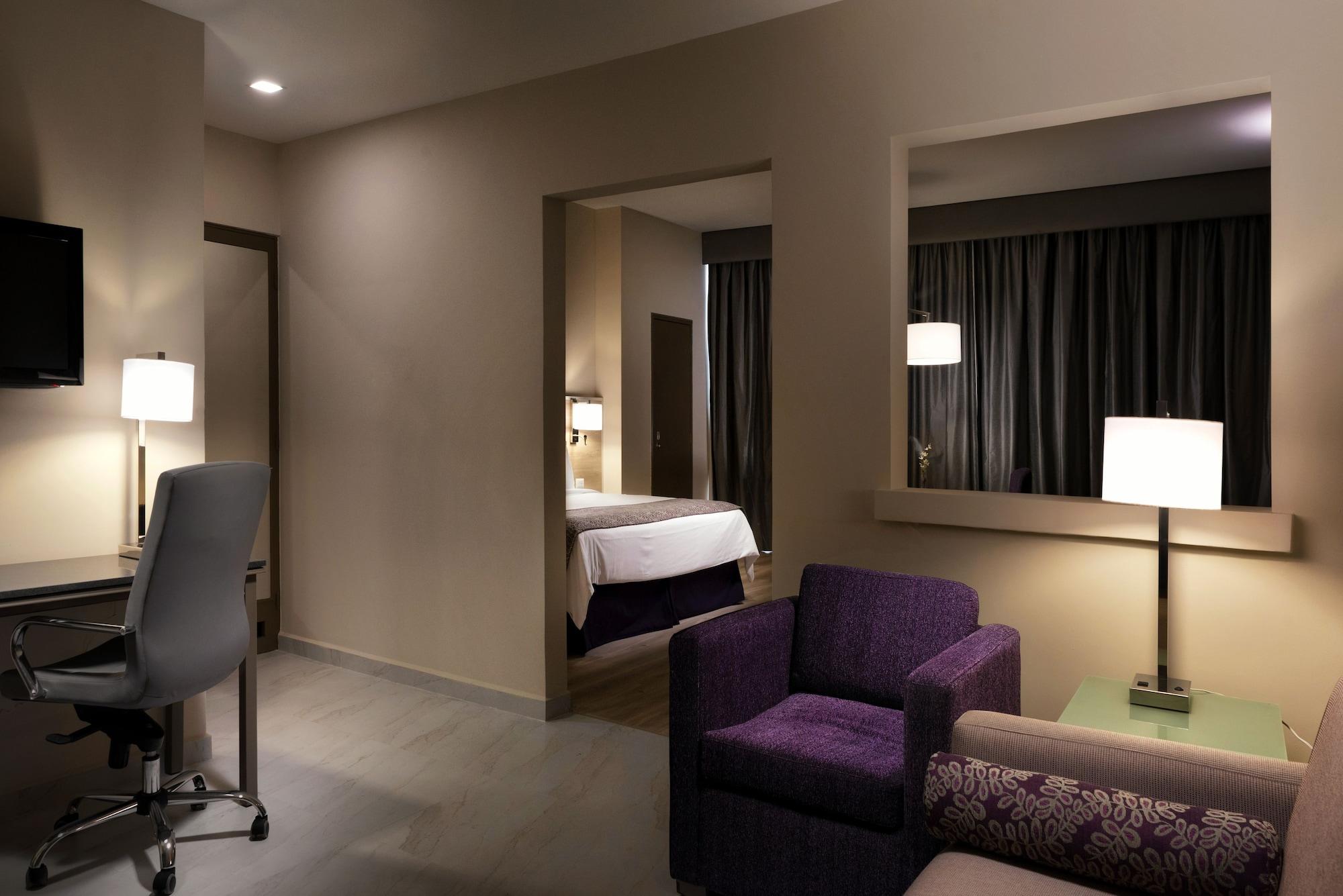 Krystal Monterrey Hotel Екстериор снимка
