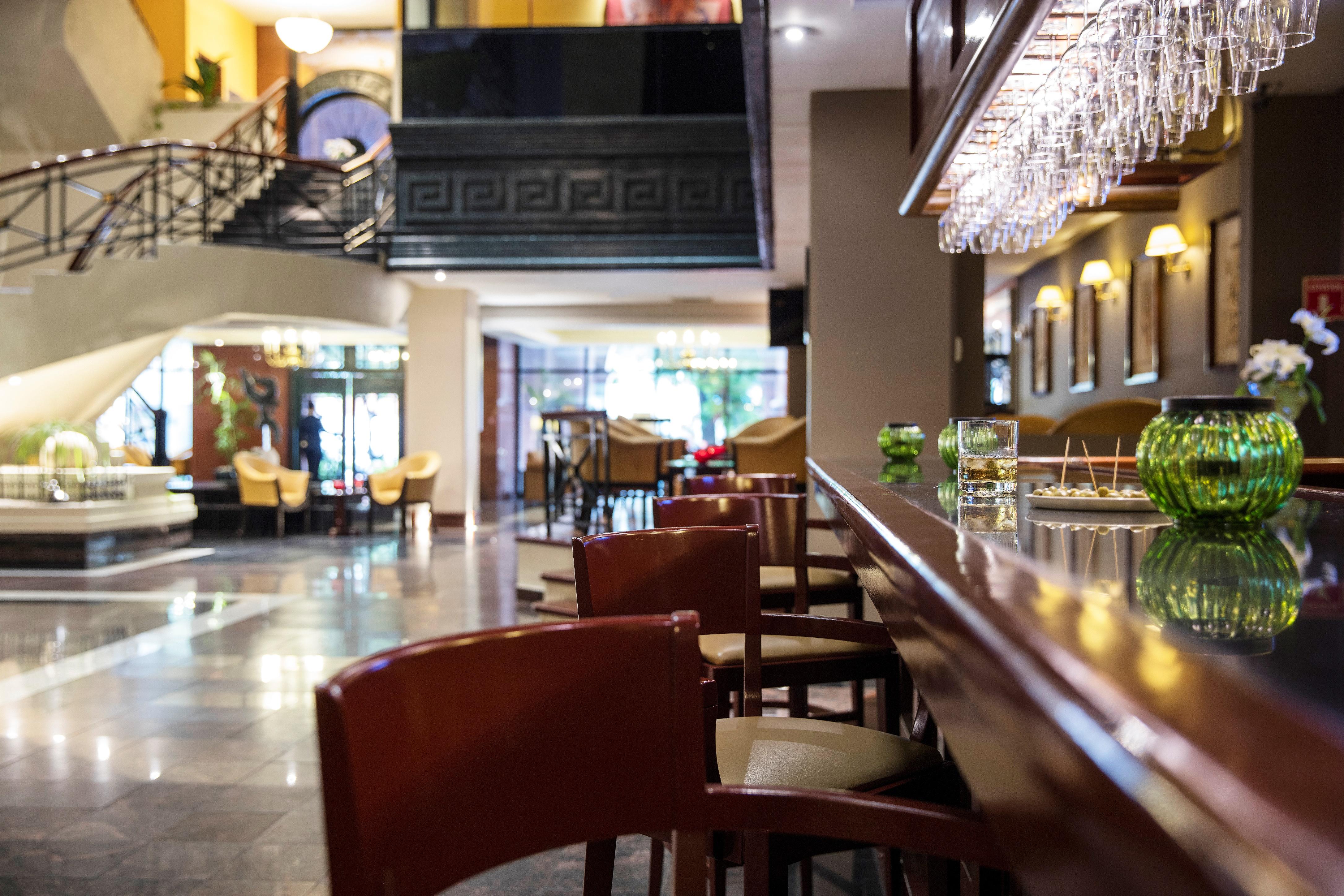 Krystal Monterrey Hotel Екстериор снимка